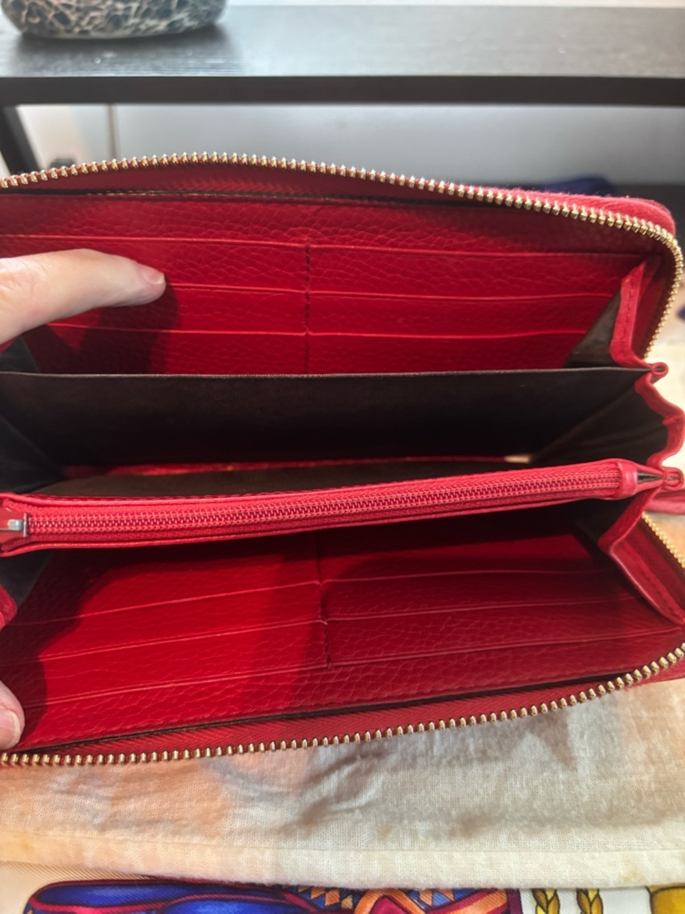 Authentic Gucci Soho Disco Zip Wallet Red - EXCELLENT Condition with Dust Bag - Picture 6 of 9